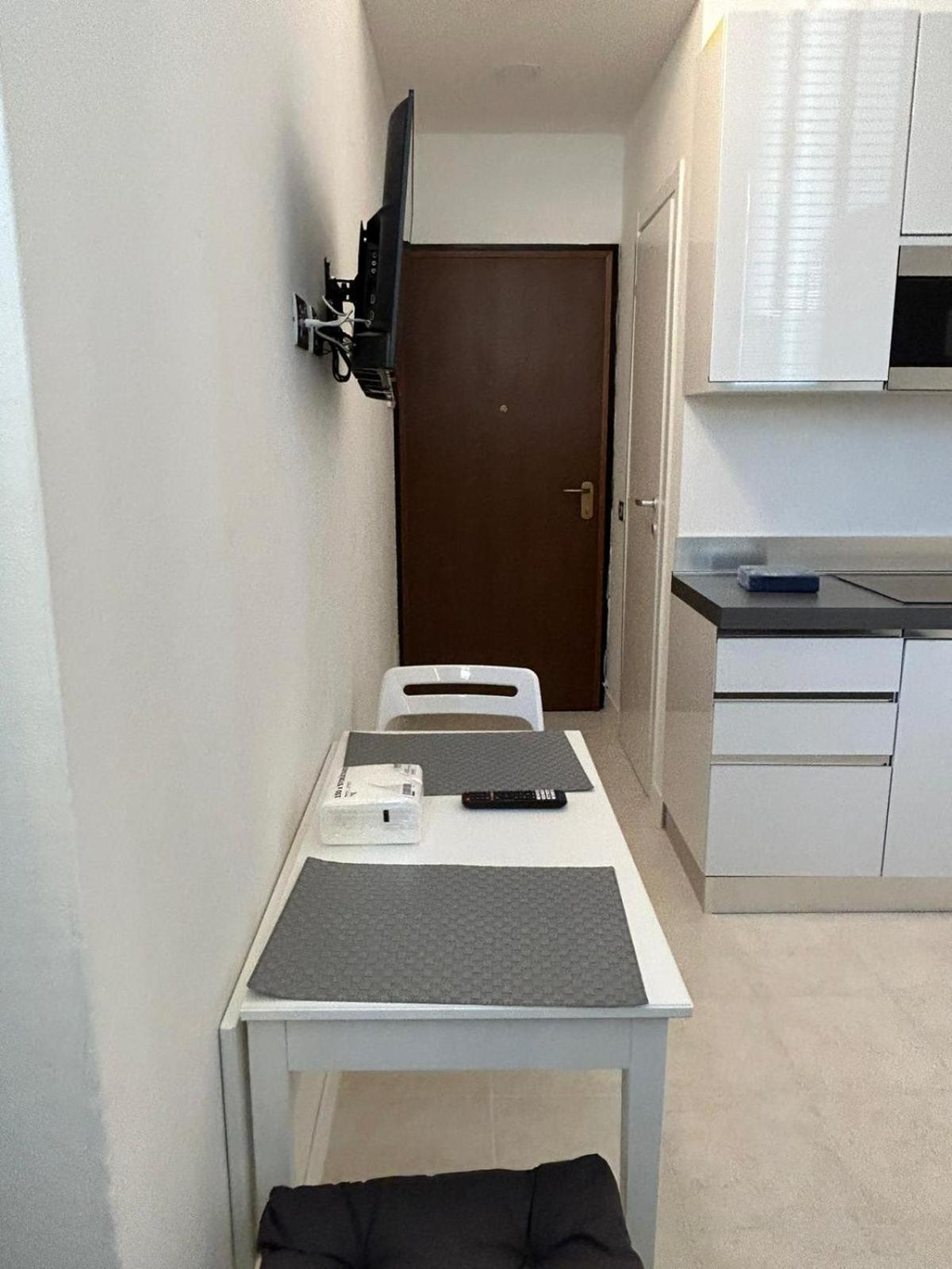 Elegant Studio Milan Exterior photo
